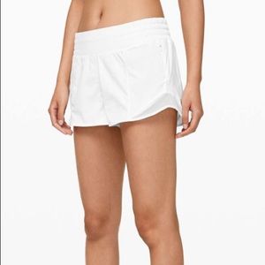 Lululemon 4” High Rise Hotty Hot Short
